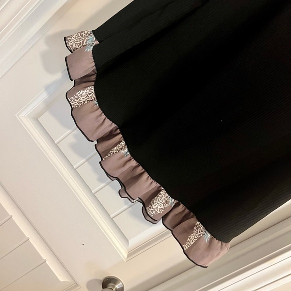 Black Ribbed Blouse - Picture 4 of 4